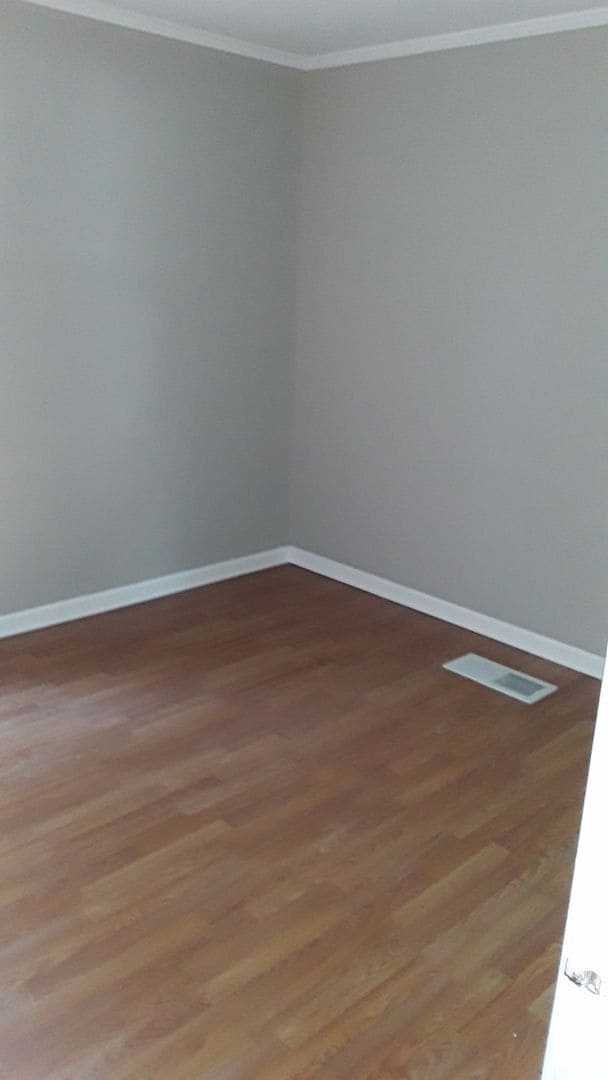 Building Photo - 3Bedroom, 1 Bath house AVAILABLE NOW. $160...