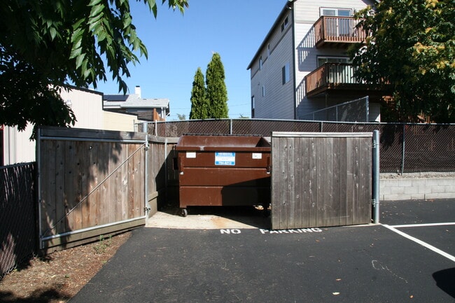 Garbage and Recycling - Pacific Crest