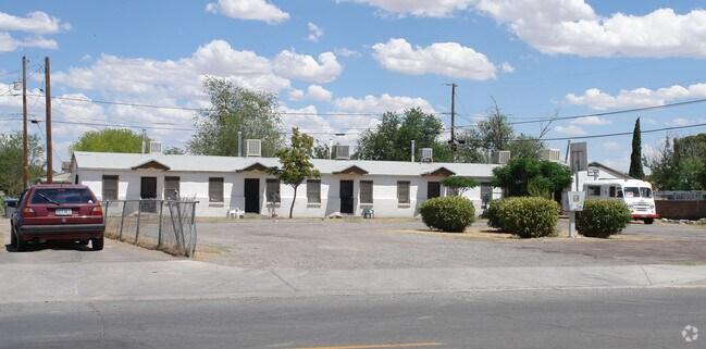 Building Photo - 436 Emerson St