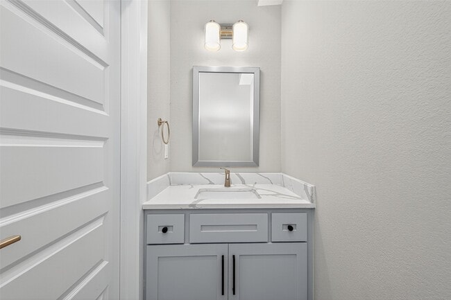 Building Photo - 2087 Rd 5707