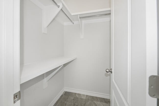Building Photo - 7225 Sylvia Plath Dr
