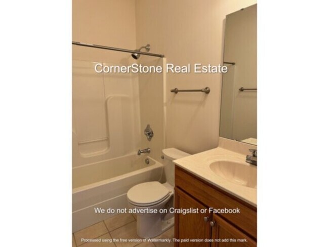 Building Photo - 655 Plantation Dr