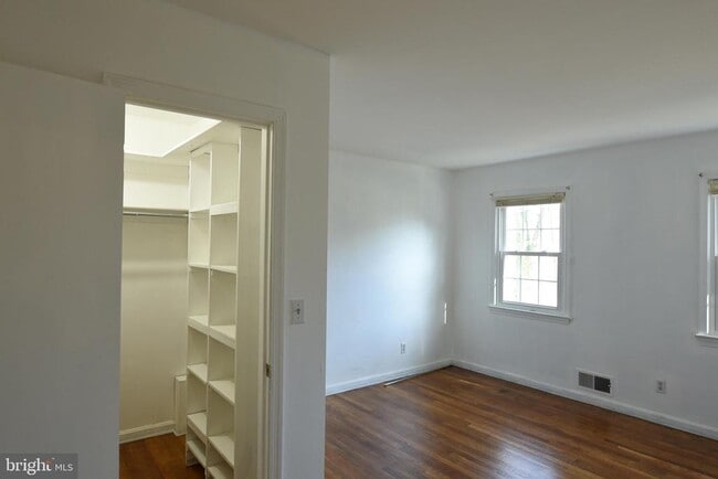 Building Photo - 4036 Trapp Rd