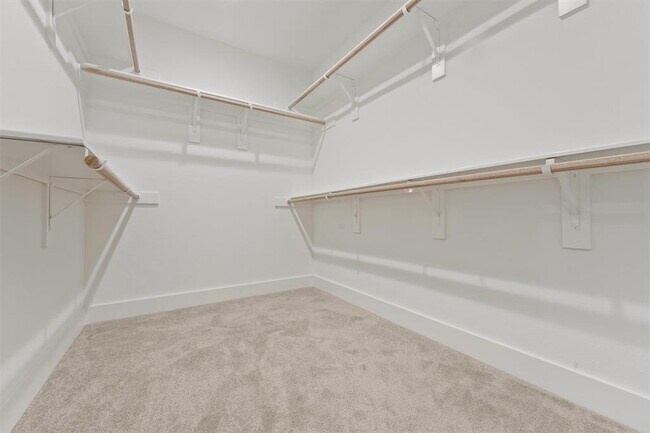 Building Photo - 2306 Wavell St