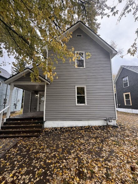 Primary Photo - 537 W Auburn Ave