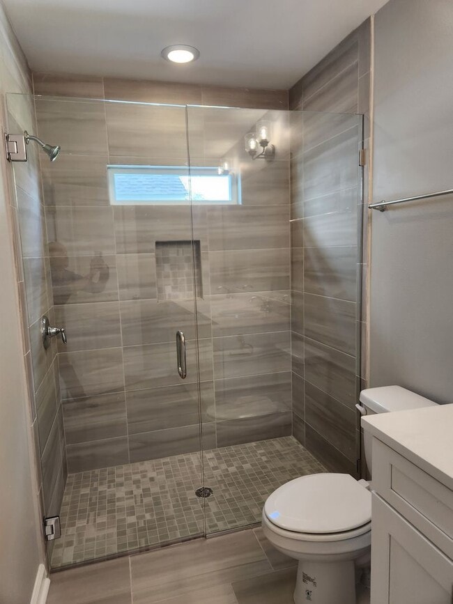 Building Photo - 3 bedroom house for rent in NE Tallahassee's Canopy subdivision, available for move in right away...