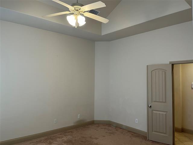 Building Photo - 817 La Cima