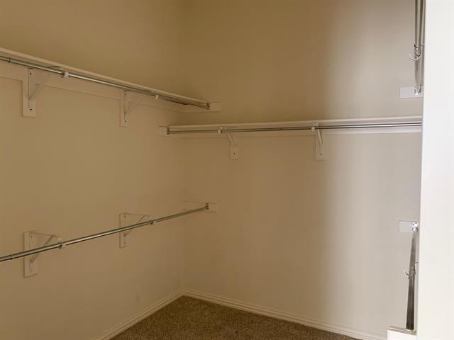 Building Photo - 1017 Somerset Cir