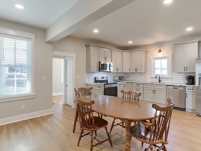 Building Photo - 3 Bedroom /2.5 Bathroom/ Listing by GMPS/ Lebanon