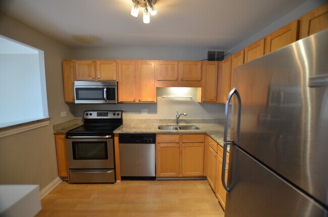 Building Photo - 211 E Ohio St