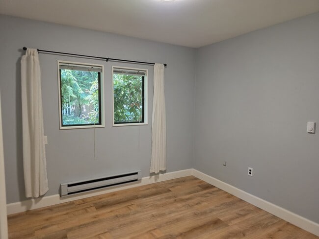 Building Photo - 266 Boundary Bay Rd