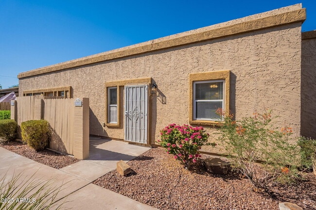 Building Photo - 1331 E Pierson St