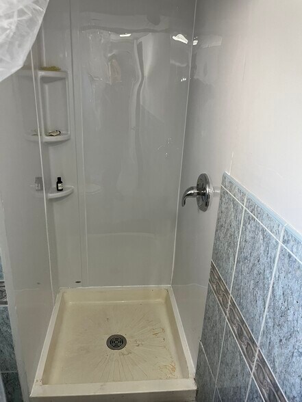 Building Photo - 6013 12th Ave