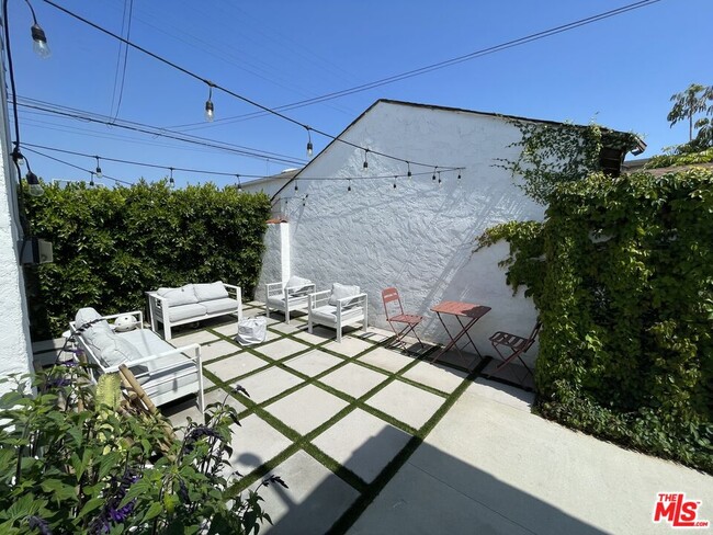 Building Photo - 3702 Sawtelle Blvd