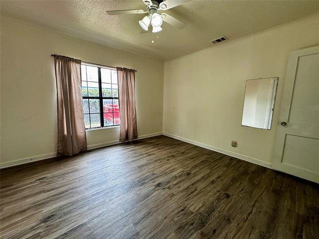 Building Photo - 2438 W Clarendon Dr