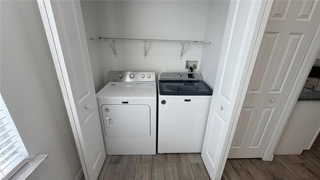 Building Photo - 456 Knollwood Dr