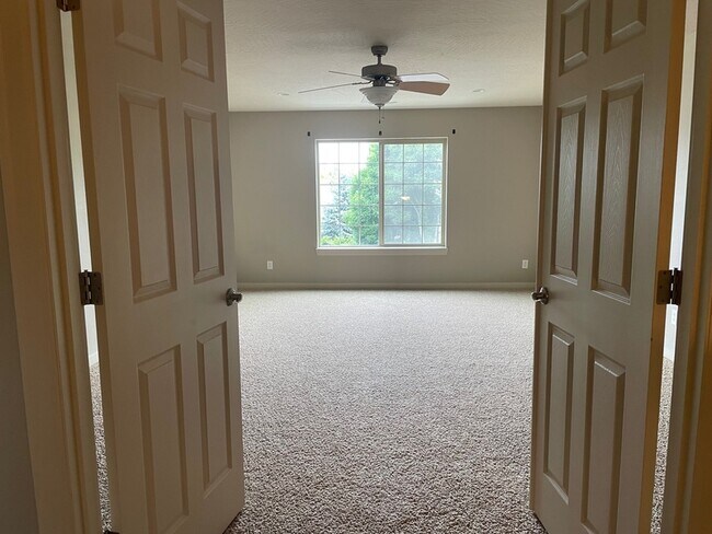 Building Photo - 2175 Mayfly St