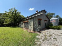 Building Photo - 14794 Lake Rd