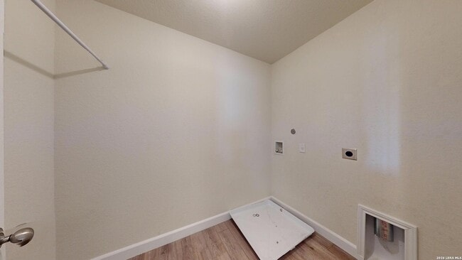 Building Photo - 344 Autumn Rouge