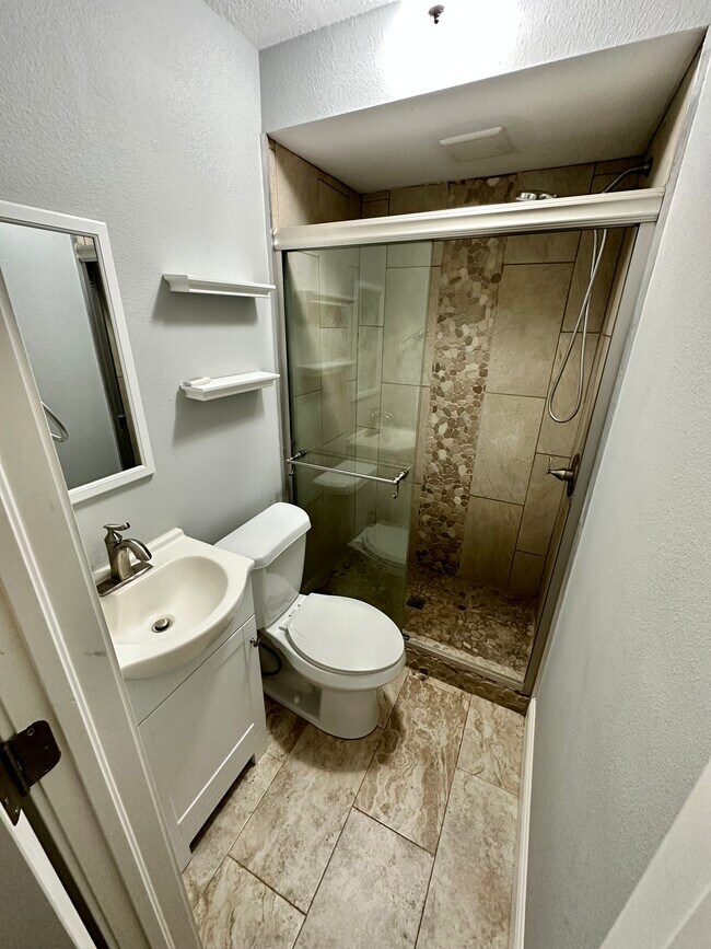 Full bathroom with standing shower - 2871 S Pines Dr