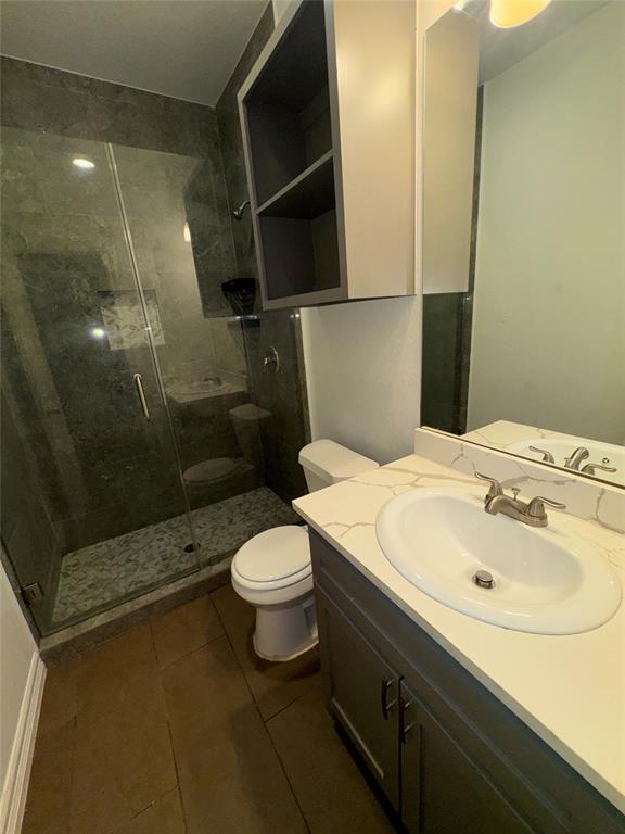 Building Photo - 8205 Oak Knoll Ln