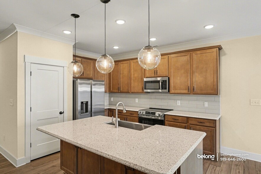 Building Photo - 5013 Moonlight Rdg Dr