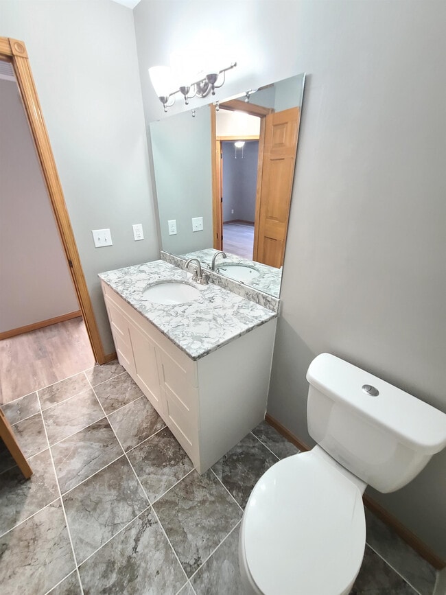 Building Photo - 2932 Northern Slopes Ln NE