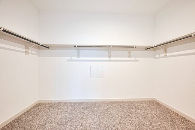 Building Photo - 1010 Curly Angora Ct