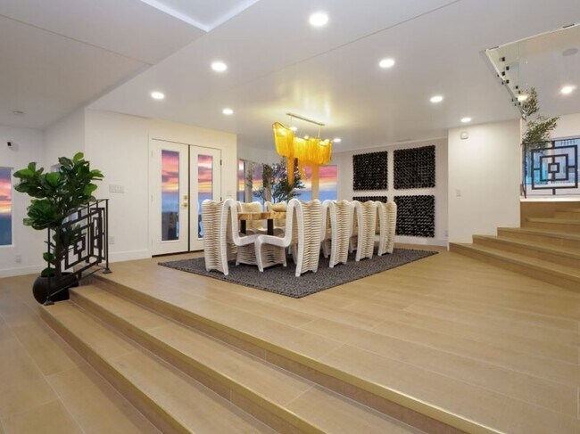 Building Photo - 32551 Seacliff Dr