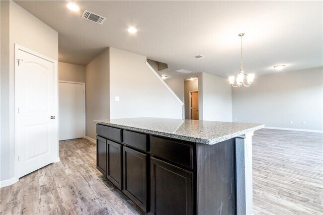 Building Photo - 2718 Bridekirk Dr