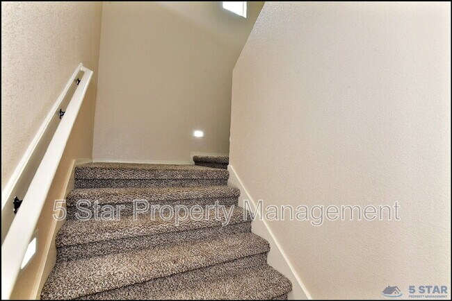 Building Photo - 2840 Tierra De Moyo Pl