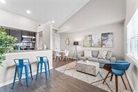 Building Photo - 2101 Elmont Dr