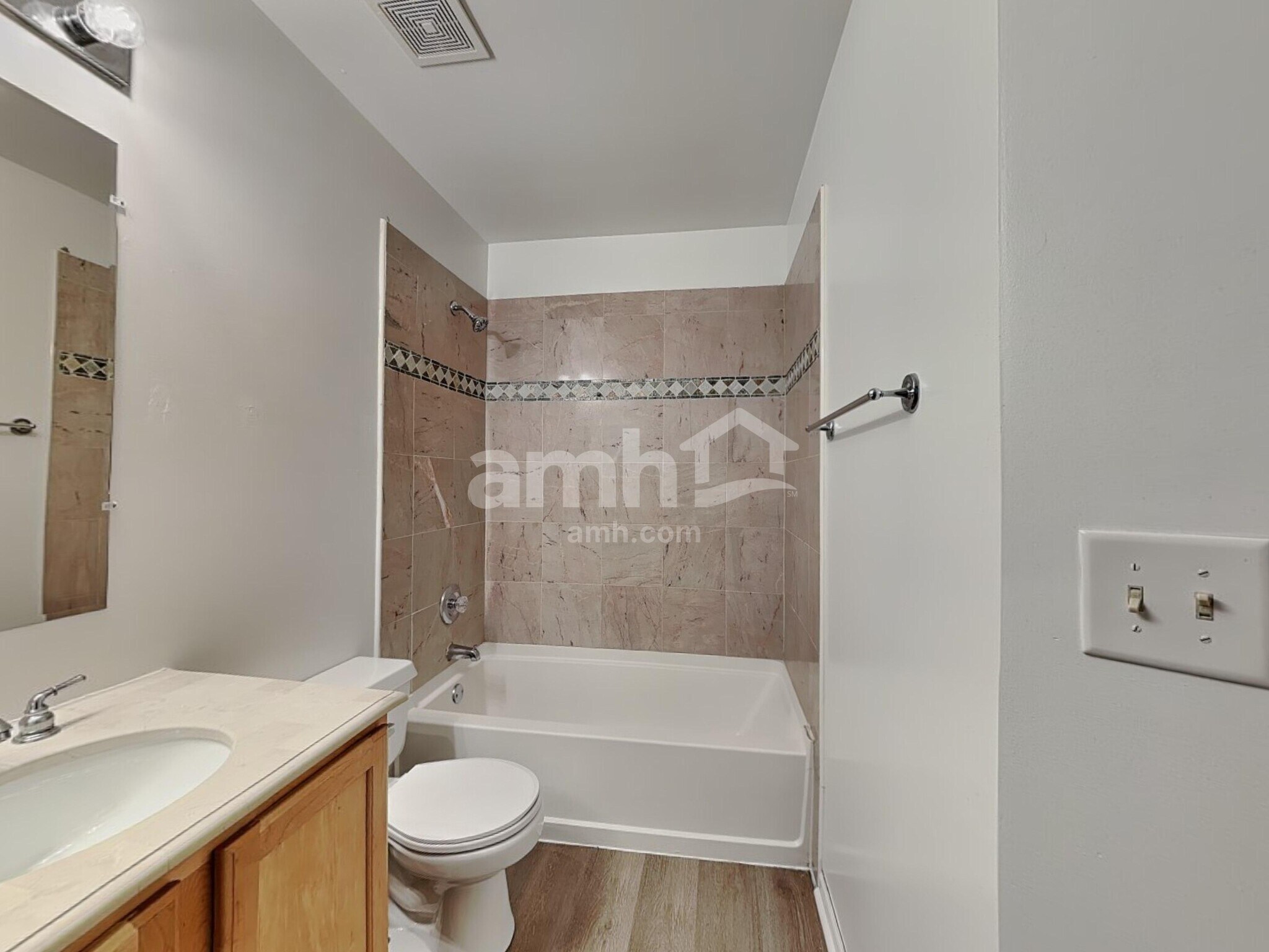 Building Photo - 2467 N Sterling Ct