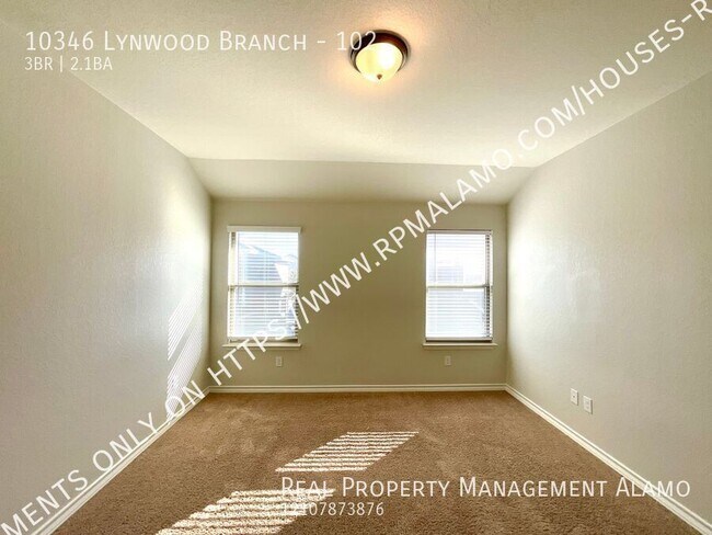 Building Photo - 10346 Lynwood Branch