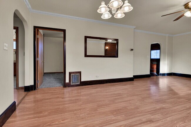 Building Photo - $2,900, 3-bed, 2 bath victorian home with a fenced yard and $300 off the first month's rent.