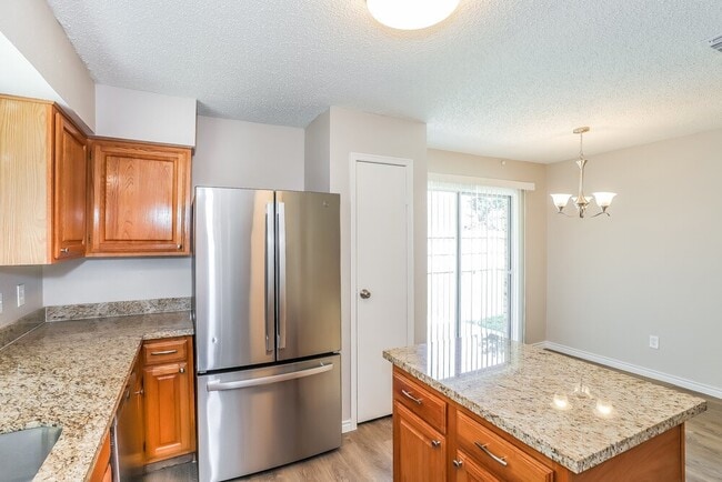 Building Photo - 10911 Kirkbud Ln