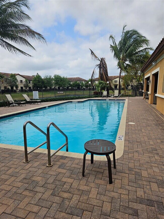 Building Photo - 3992 Allerdale Pl