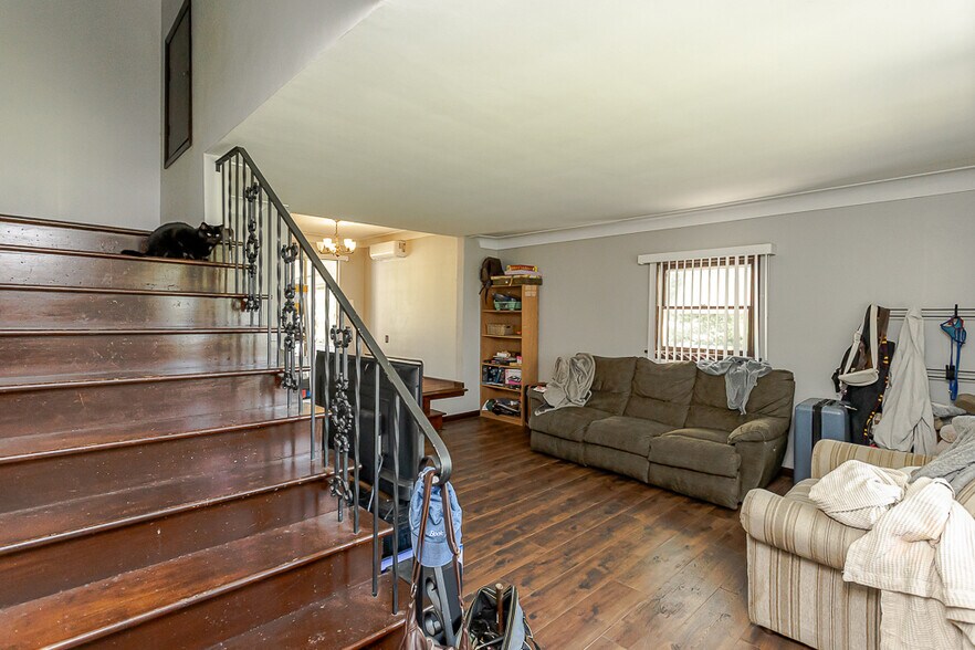 Building Photo - 6125 Seaman Rd