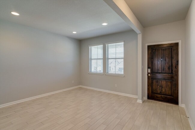 Building Photo - 2705 Brushwood Mdw