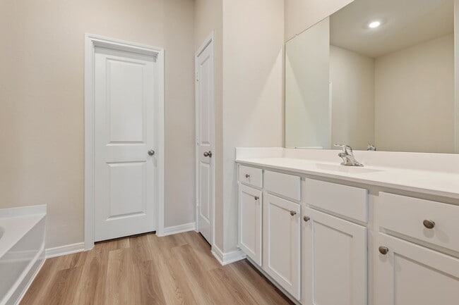 Building Photo - 10377 Red Cardinal Dr