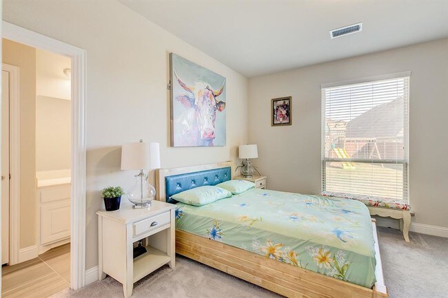 Building Photo - 4805 Comstock Way