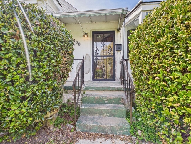 Building Photo - 3600 Pilots Ln