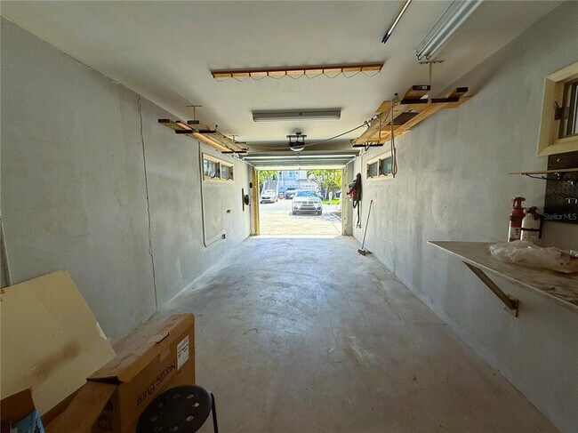Building Photo - 468 20th Ave