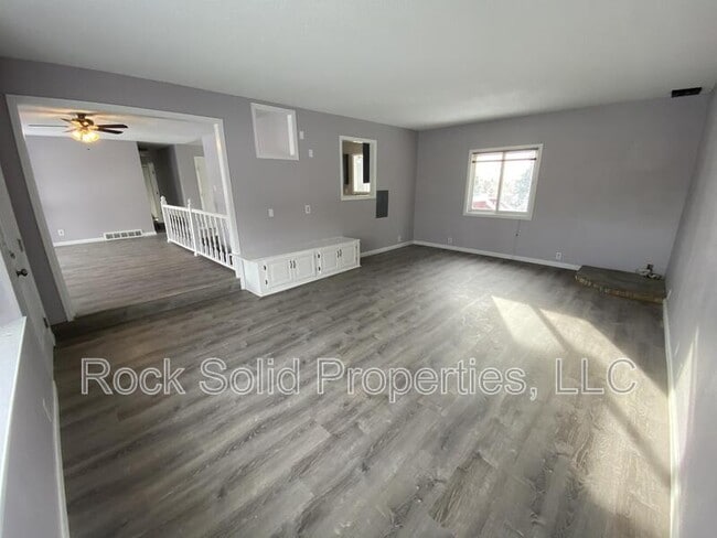 Building Photo - 4703 E 17th St