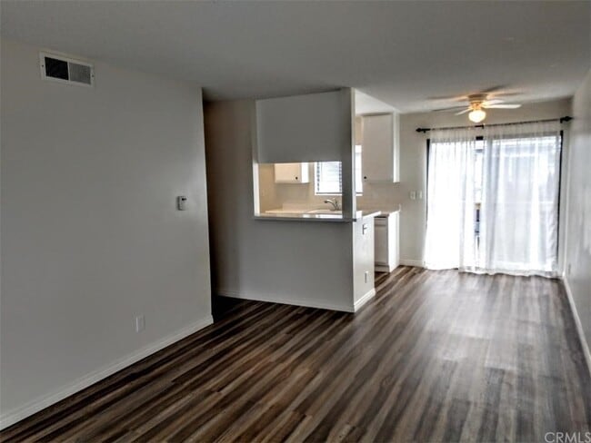 Building Photo - 34042 Alcazar Dr