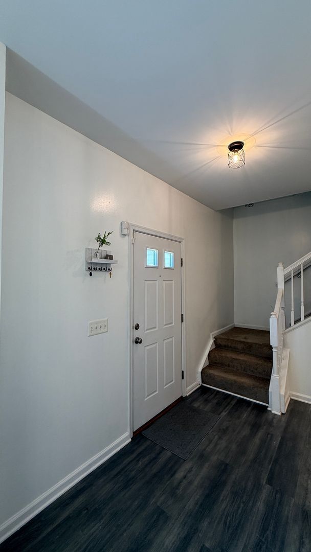 Building Photo - 4 Bedroom Colonial in Prince William County