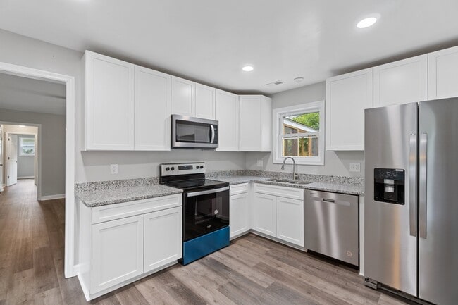 Building Photo - 2916 Knight Rd