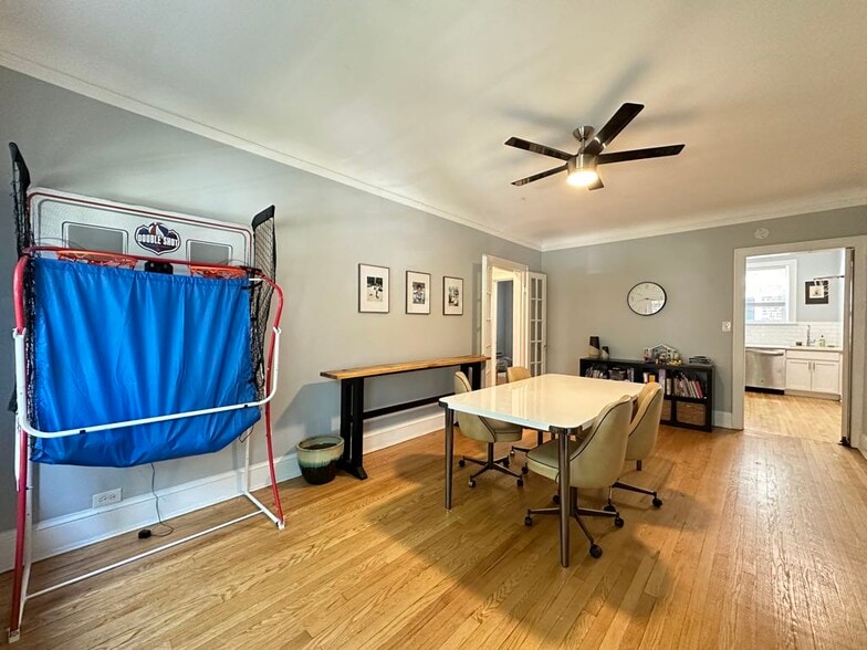 Building Photo - 805 Judson Ave