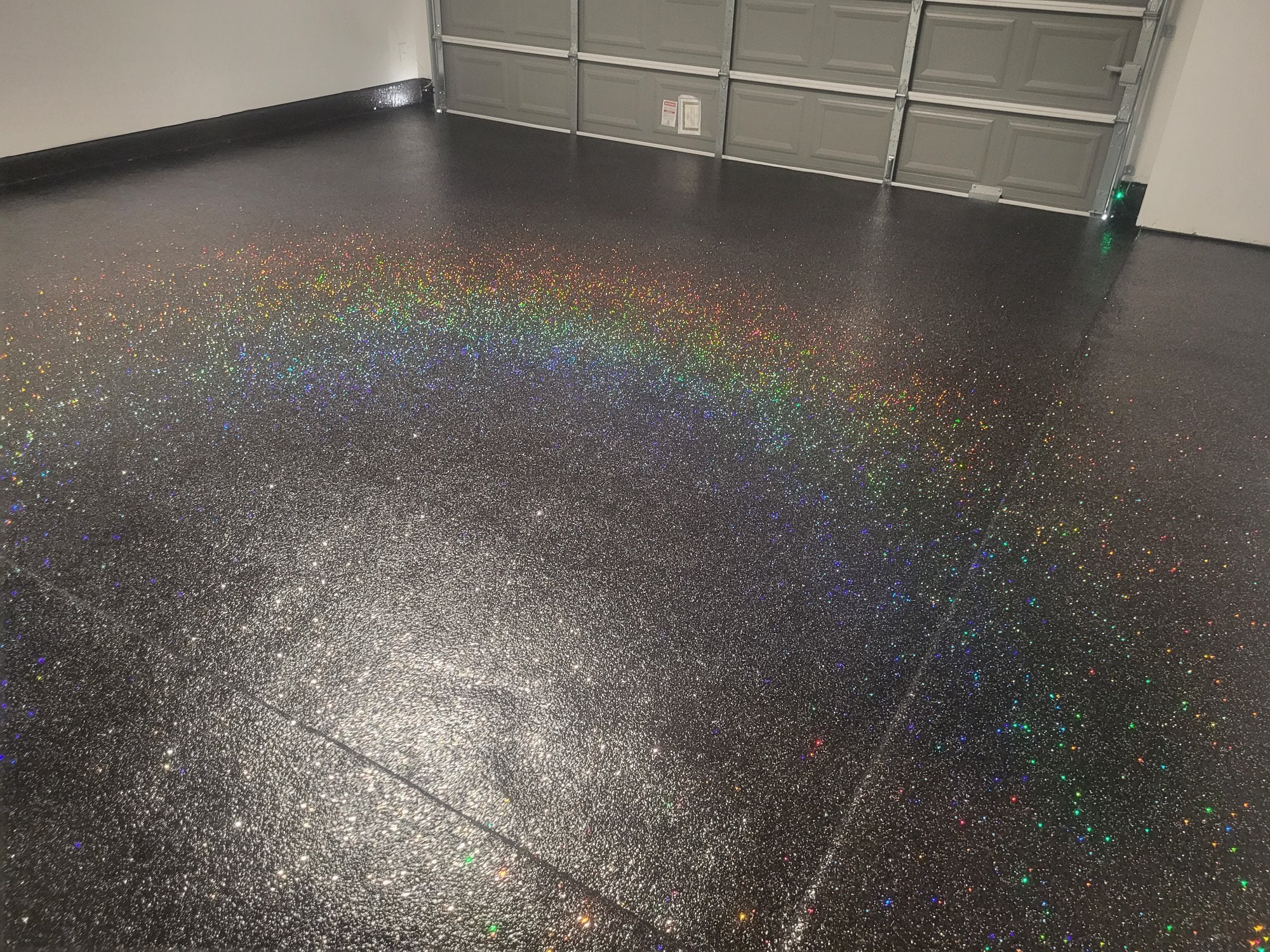 Spacious garage with epoxy floors - 717 N Emile St