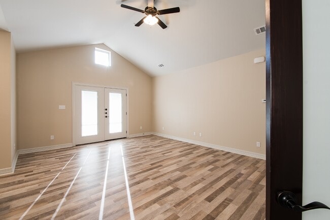 Building Photo - The Ranch at Riverside Parkway